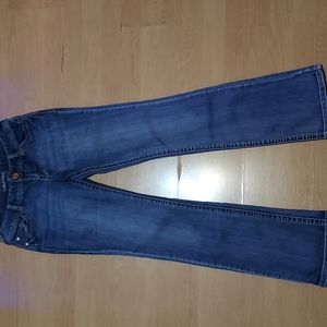 Maurices jeans